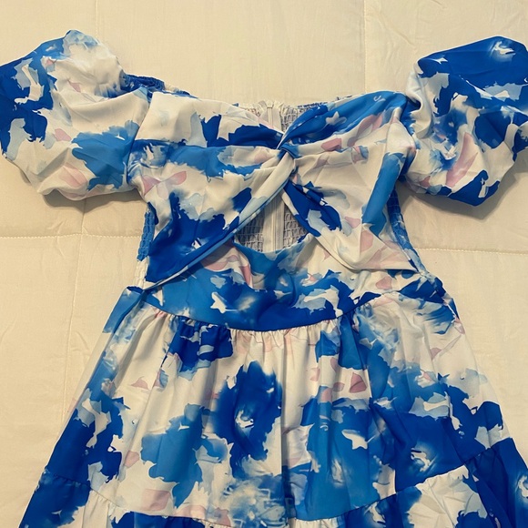 Amazon floral midi dress. - Picture 2 of 7